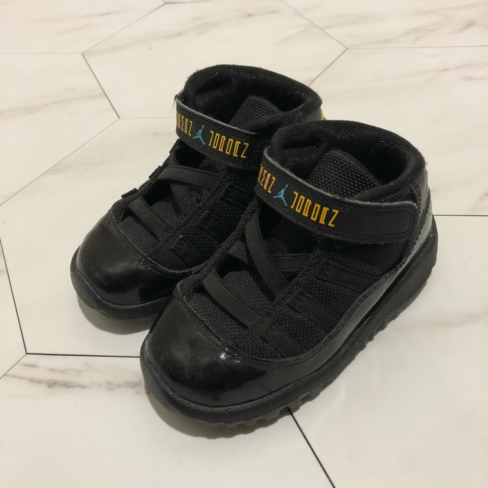 Kids Jordan Gamma 11’s